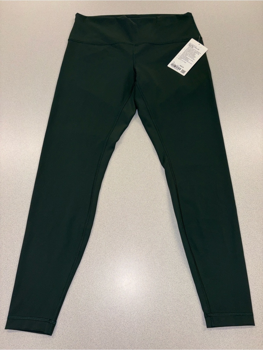 NWT! Lululemon Size 14 Wunder Train HR Tight 28” in Color Legacy Green Legging